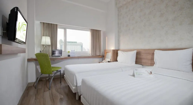 Номер Standard Whiz Hotel Cikini Jakarta