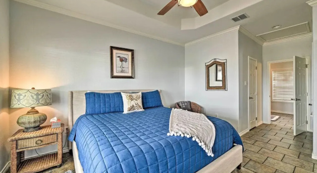 Коттедж Waterfront Rockport Home w/ Deck & Boat Ramp!