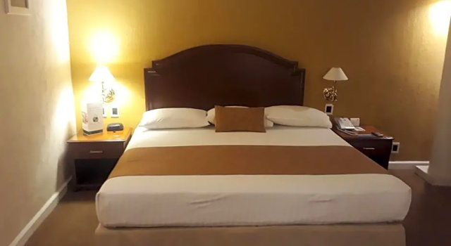 Двухместный номер Standard Country Plaza