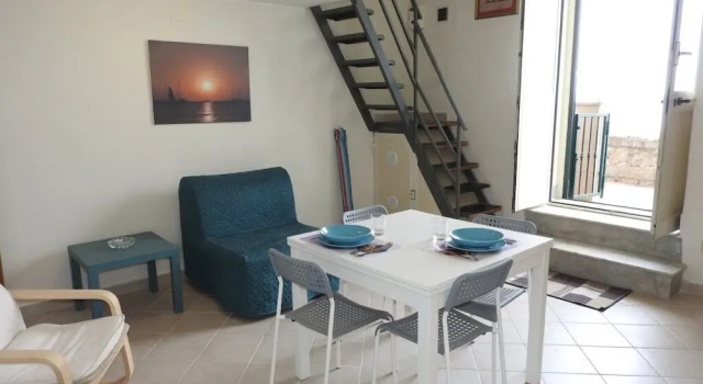 Comodo Fronte Mare Arenella