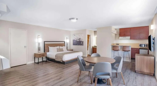 Двухместный люкс Executive Wyndham Garden San Diego near SeaWorld