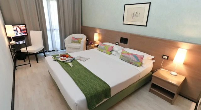 Двухместный номер Standard с балконом Hotel Forum