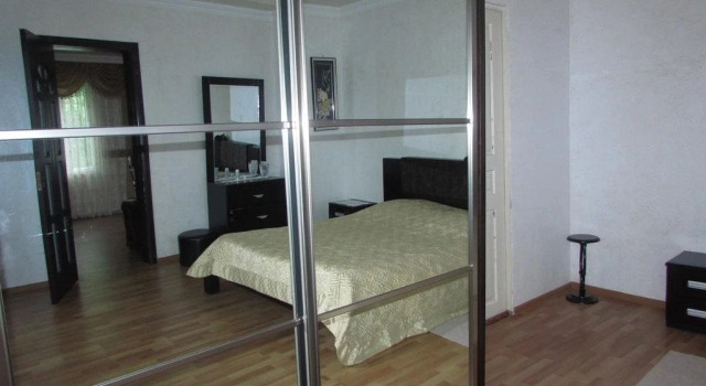 House in Gorgadzeebi, Book Apartment Chakvi 