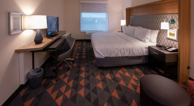 Номер Premium Holiday Inn - NW Houston Beltway 8 by IHG