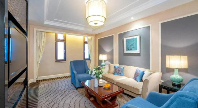 Люкс Yun-Zen Jinling World Trade Plaza Hotel