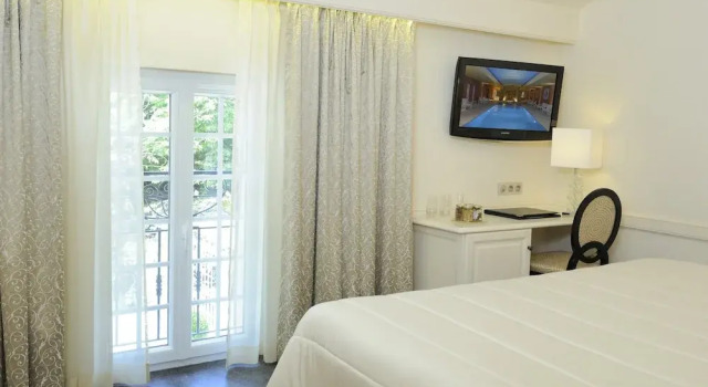 Номер Classic Auberge de Cassagne & Spa