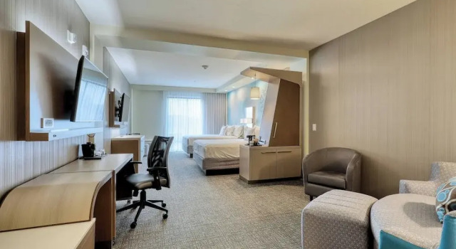 Люкс Courtyard by Marriott Southington