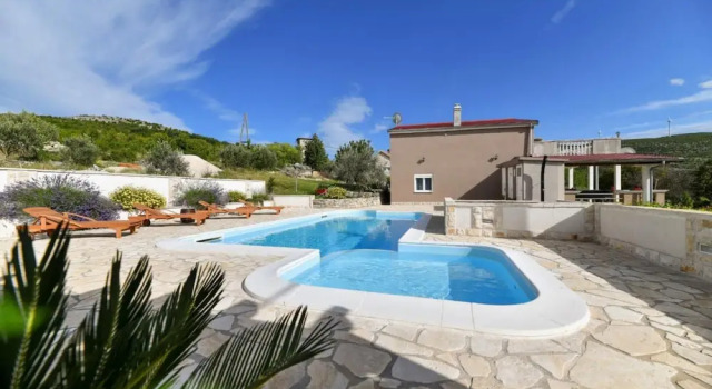 Вилла Villa Bella in Kru evo
