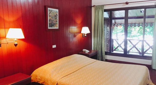 Vansana NamNgum Hotel, Buchen Sie Hotel Ban Keun 