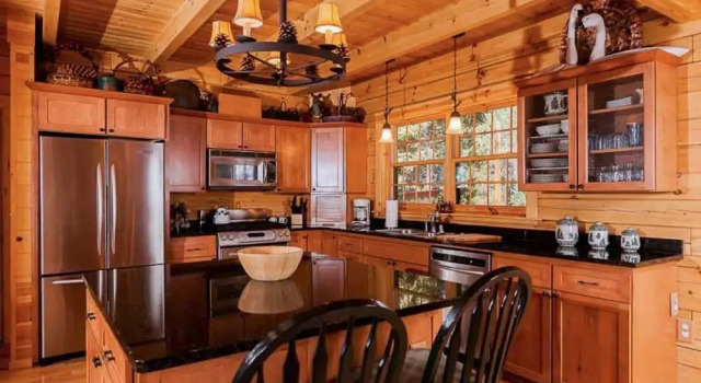 The Tahoe Moose Lodge by RedAwning, Забронировать Отель Бизнес-отели Саут-Лейк-Тахо, 4* 5*