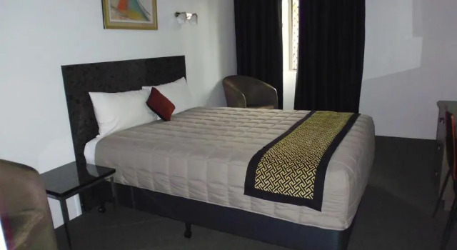 Семейный номер Standard Burke & Wills Motor Inn