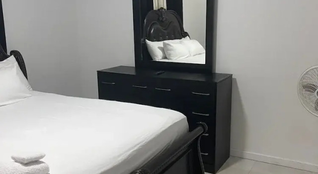 Impeccable 2-bed Apartment in Kingston With Pool
