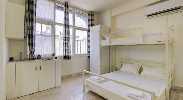 Bienvenue Stays - Hostel