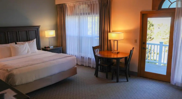 Номер Deluxe Lone Tree Golf Club and Hotel