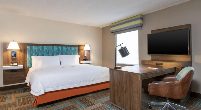 Двухместный люкс Hampton Inn & Suites Fort Myers-Colonial Boulevard