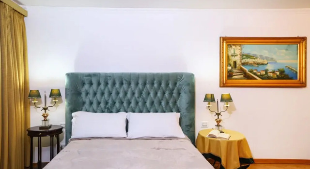 Mergellina Stylish Apartment, Забронировать Апартаменты/квартира Позиллипо Неаполь, рядом с Mergellina Metro Station