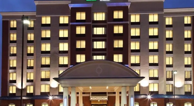 Кровать в общем номере Holiday Inn Express Hotel & Suites Columbus Univ Area - Osu by IHG