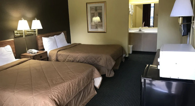 Четырёхместный номер Standard Relax Inn & Suites
