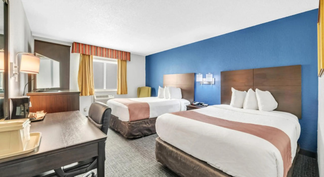 Quality Inn - Newport News, Varaa Hotelli Hotellit Minnesota pysäköinnillä, Pysäköinti