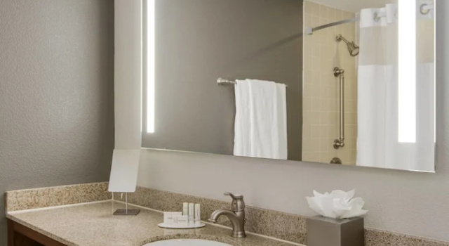 Двухместный номер Standard Courtyard by Marriott Boston Logan Airport