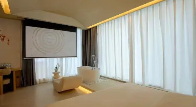 Двухместный люкс Weixi Homestay (Mangshi Square)
