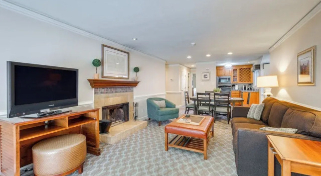 Resort Condo w/ Marina Access in Williamsburg!, Book Ferieresort Resorthoteller i Williamsburg, Ferieresort