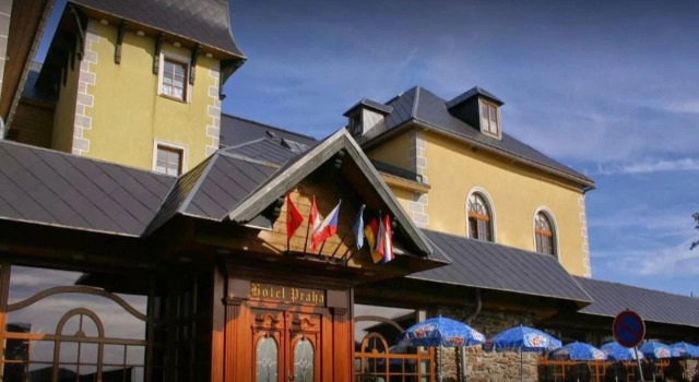 Hotel Praha, Забронировать Отель Божи Дар Рудные горы, рядом с Novako