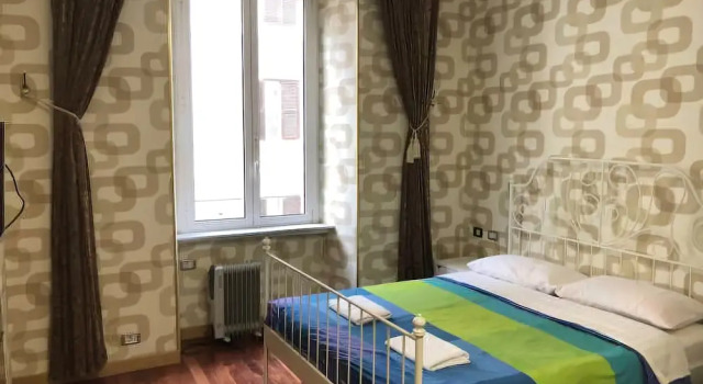 Friend House 2, Забронировать Отель Отели Рима с парковкой, рядом с Станция метро Manzoni, Парковка