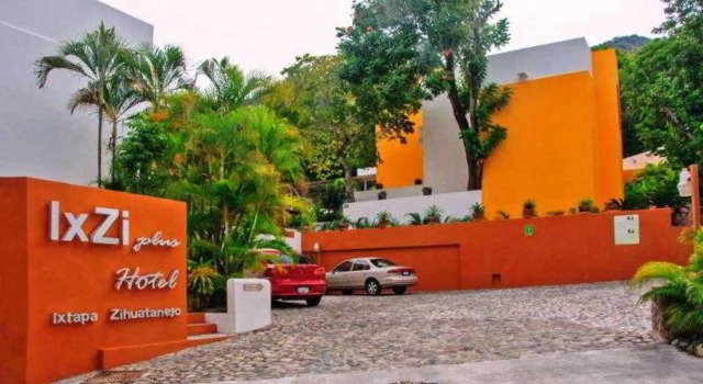 Hotel Ixzi Plus, Забронировать Отель Отели Ixtapa-Zihuatanejo с бассейном, Бассейн