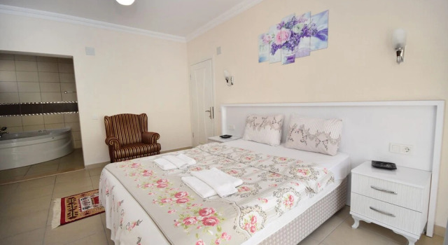 Villa Tema by Helaltatilvillari, Забронировать Вилла Отели провинции Антальи с парковкой, Парковка