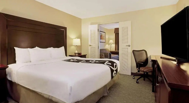 Двухместный люкс Deluxe Executive La Quinta by Wyndham Bismarck