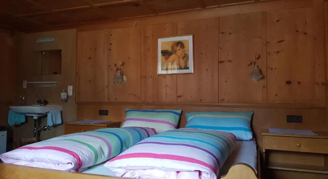Pension Vallüla, Prenota Hotel Hotel a Tirolo con parcheggio, Parcheggio