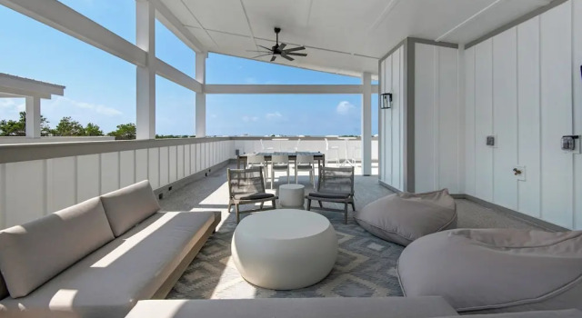 Коттедж с балконом и с частичным видом на океан Rooftop Observation Deck; Luxury 4-bedroom Home for 10; Perfect Location