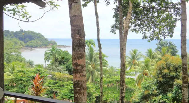 Cabinas Jademar, Rezervovat Hotel Hotely v Puntarenas s parkováním, Parkování