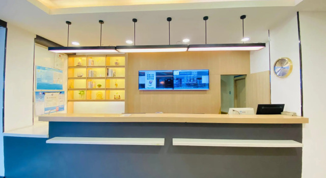Hanting Hotel Nanjing Fuzimiao Taiping Nan Road, Забронировать Отель Цинь-Хуайн Нанкин, рядом с Xinjiekou Suning Life Square