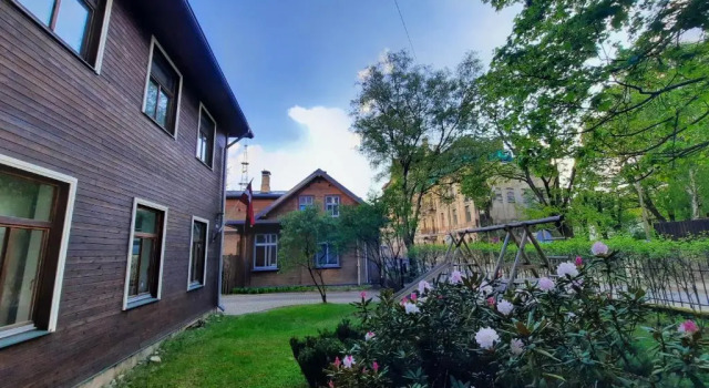Апартаменты с 2 комнатами Wooden House near City center