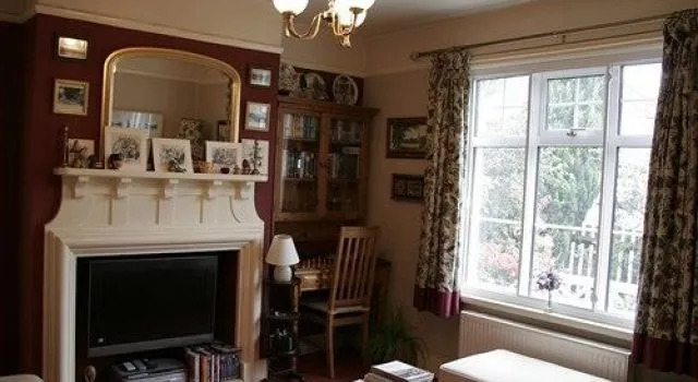 Reepham House, Забронировать Отель Отели в центре Линдхерст, в центре