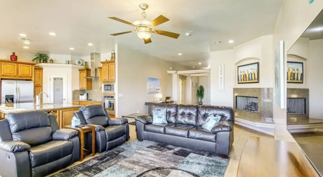 Lake View & Games: Spacious Oasis in Lake Havasu!, Забронировать Отель Лейк-Хавасу-Сити штат Аризона