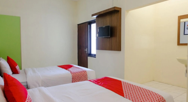 Semampir Residence by OYO Rooms