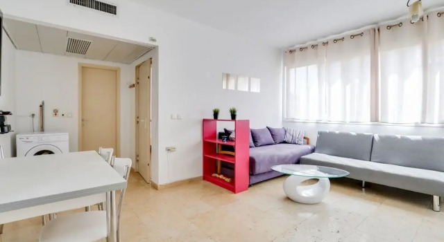 Central Contemporary near Hilton Beach, Забронировать Отель Отели Тель-Авива с парковкой, рядом с Парк независимости, Парковка