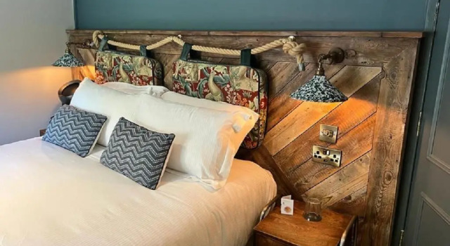 Номер Deluxe Castle Inn