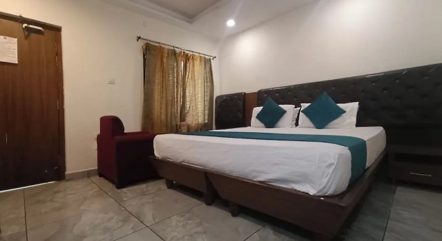 Hotel Ganga Azure, Book Hotel Padra Gujarat
