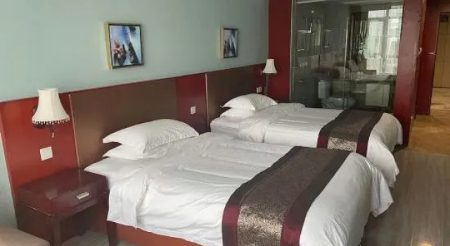 Номер Standard Rising Dragon International Hotel