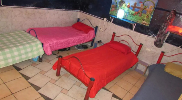Hospedaje La Rana, Rezerwuj Hotel Flores Buenos Aires