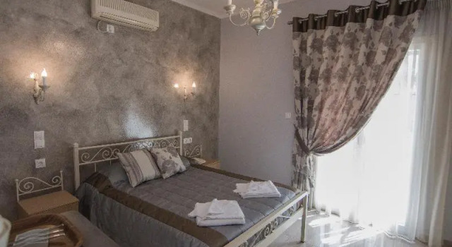 Двухместный номер Superior с балконом Polydefkis Hotel
