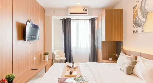 Wooden Space Studio At Meikarta Apartment