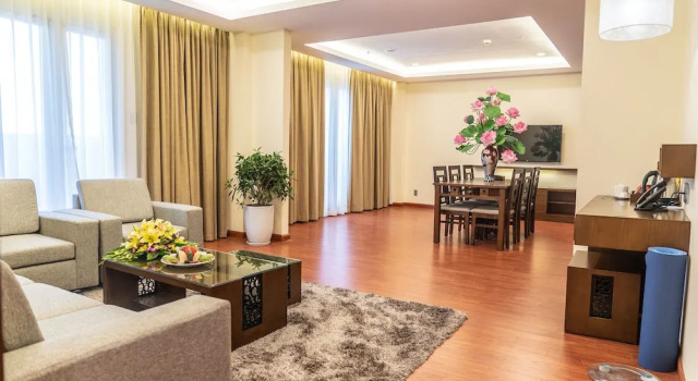 Люкс Royal Sai Gon Phu Tho Hotel