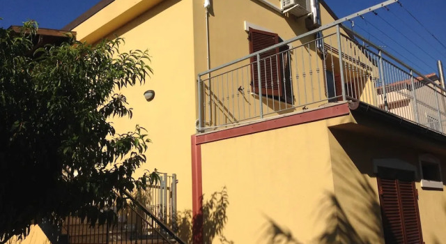 Casale al Mare, Rezervovat Hotel Loreto 