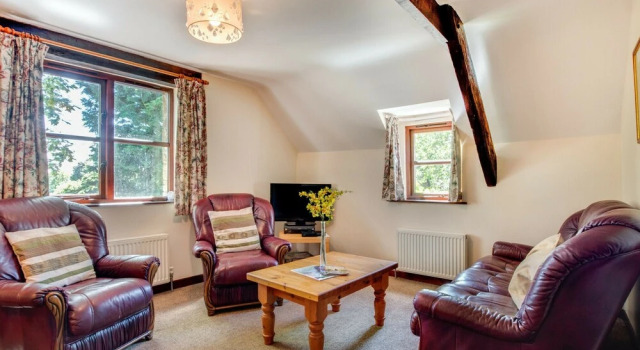 Characteristic Stone Farmhouse in Hilly Devon near Sea, Забронировать Отель Отели Англии 3 звезды, 3*