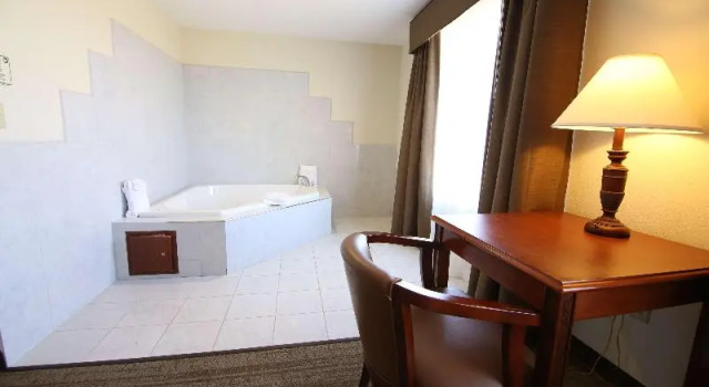 Двухместный номер Standard с балконом Crown Pointe Lodge, BW Signature Collection